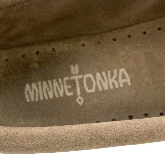 Minnetonka Womens Kilty Moccasins Size 6 Gray Suede Slip-On Softsole Shoes - Picture 7 of 9